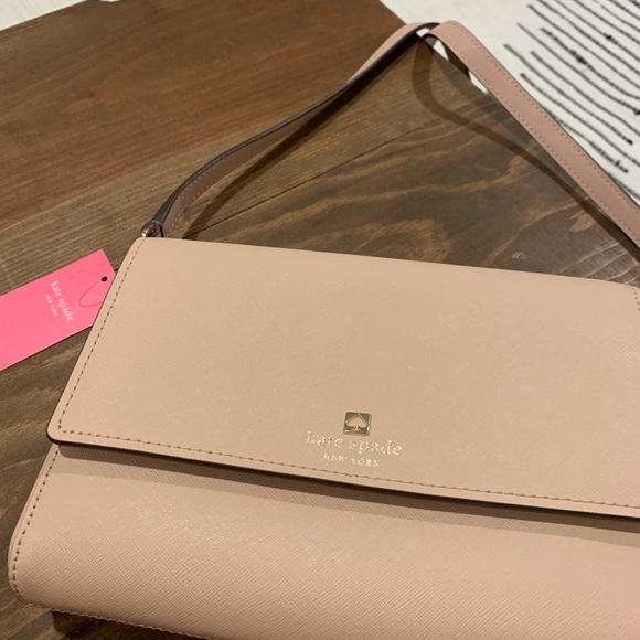 Kate Spade Crossbody - Picture 1 of 5